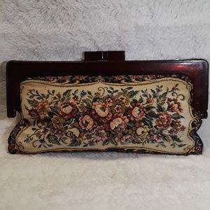 Vintage 40s or 50s tapestry floral clutch